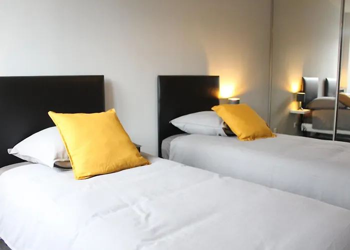 Apartmán A : 2 Ch, Cuisine Equipee, Proche Commerces Et Activites - Fr-1-584-105