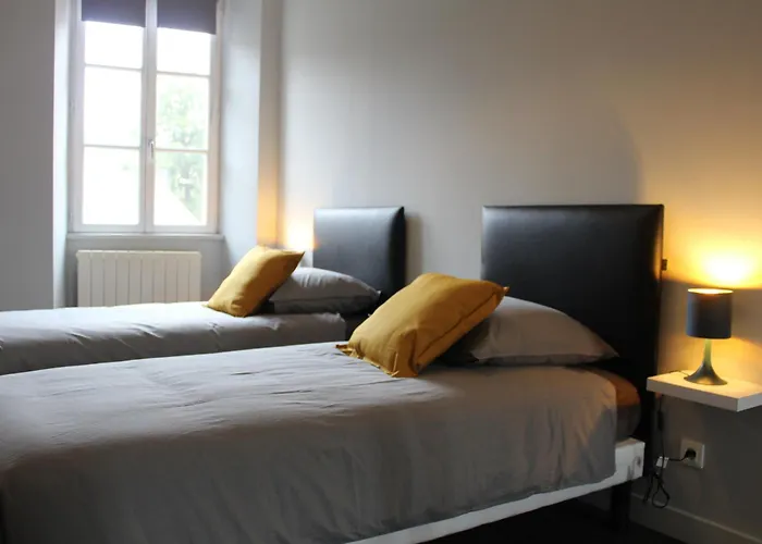 Apartmán A : 2 Ch, Cuisine Equipee, Proche Commerces Et Activites - Fr-1-584-105